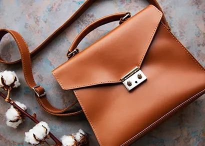 Maroquinerie en cuir lisse structure